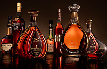 antique-bottles-collector-cognac